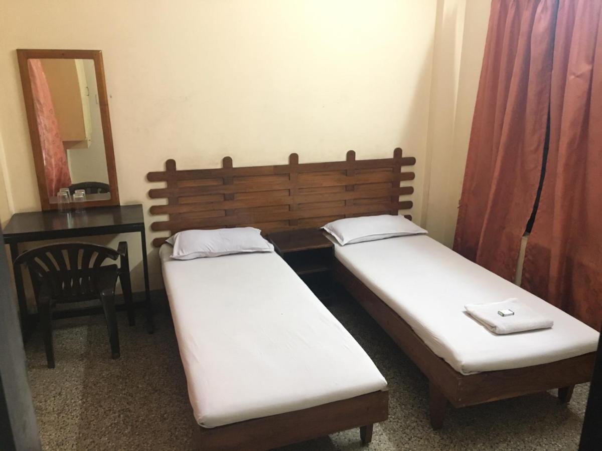 Nellimoottil Guest House 코타얌 객실 사진